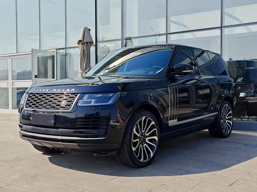 Land Rover Range Rover 2020 — фото 1