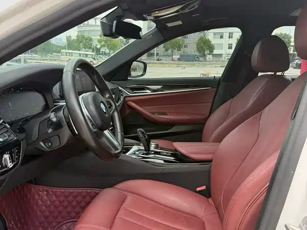 BMW 5 Series 2020
