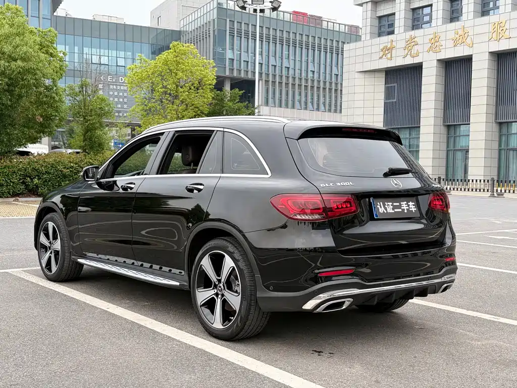 Mercedes-Benz GLC 2023 — фото 6