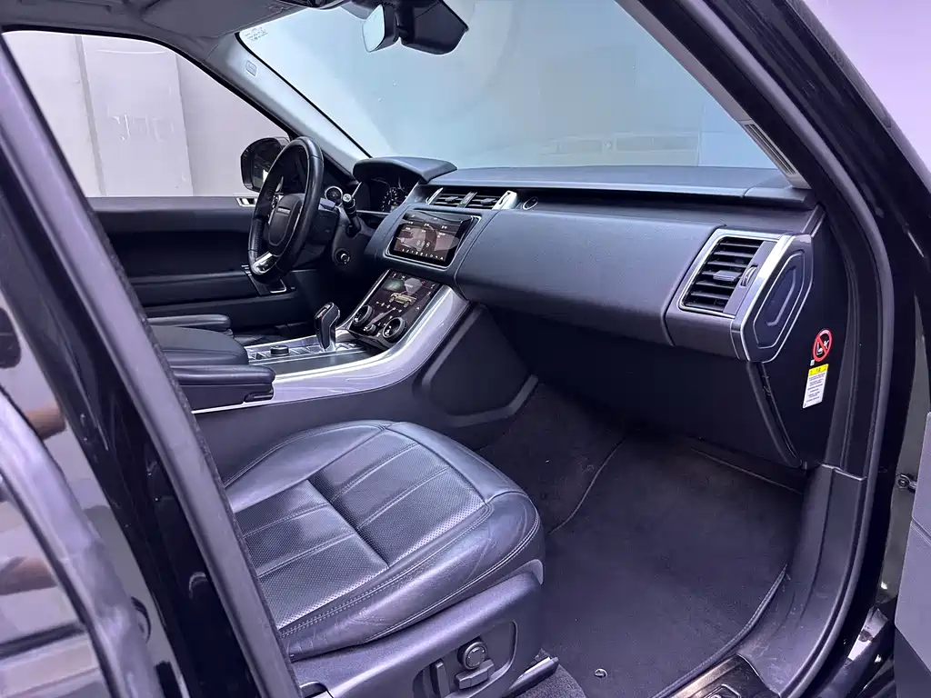 Land Rover Sport 2019 — фото 11