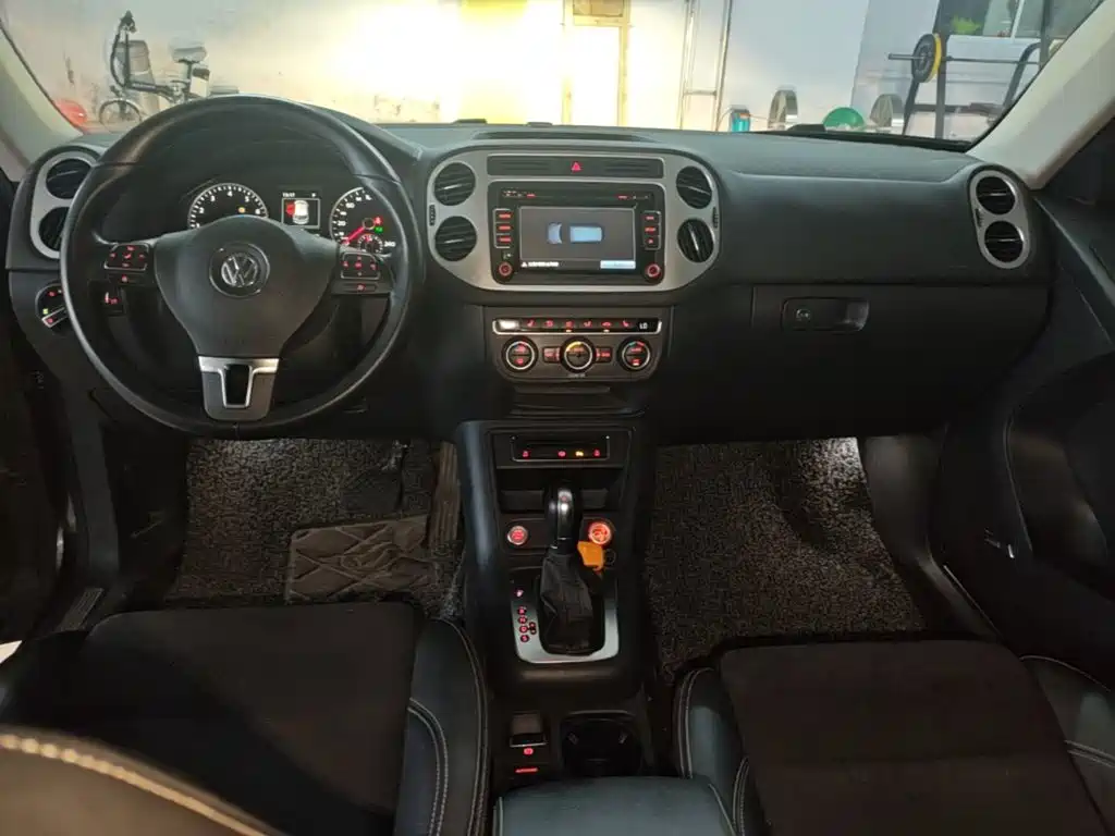 Volkswagen Tiguan 2016 — фото 10