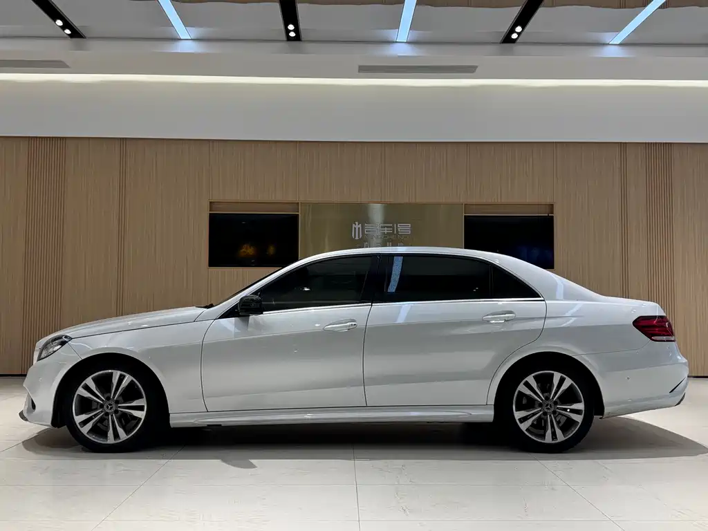 Mercedes-Benz E-Class 2014 — фото 3
