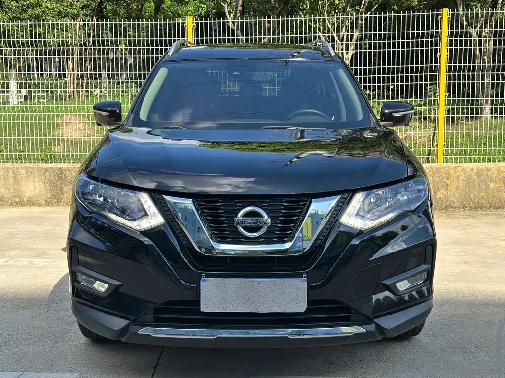 Nissan X-Trail 2017 — фото 2