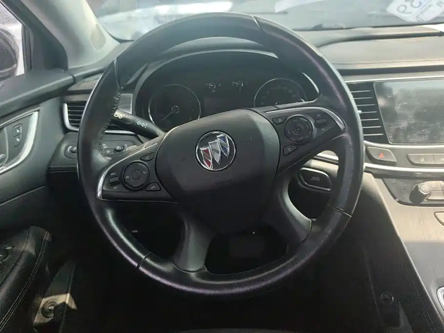 Buick LaCrosse 2020 — фото 15
