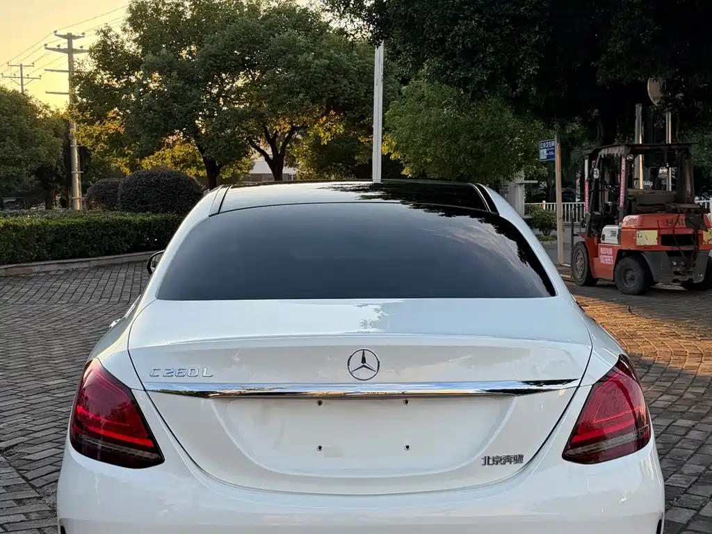 Mercedes-Benz C-Class 2020