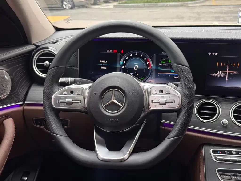 Mercedes-Benz E-Class 2019 — фото 9