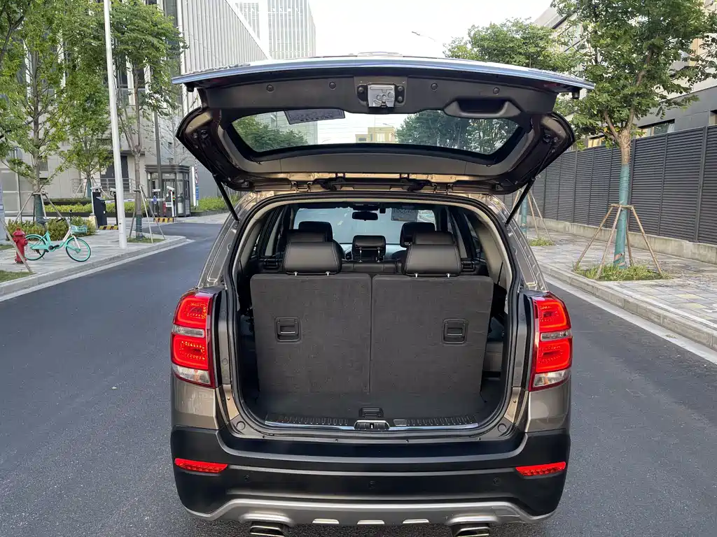 Chevrolet Captiva 2016 — фото 18