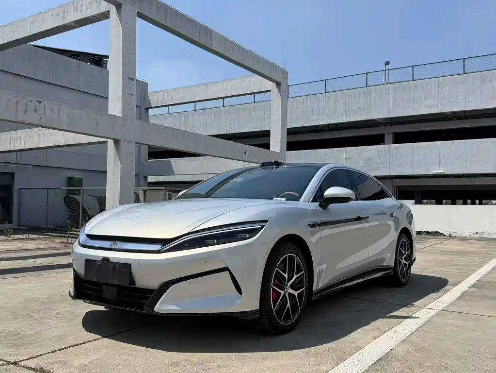BYD Han L 2025 — фото 1