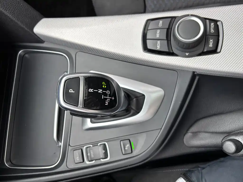 BMW 4 Series 2018 — фото 22