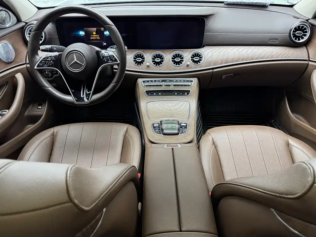Mercedes-Benz E-Class 2020 — фото 8