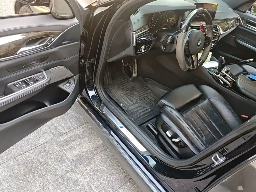 BMW 6 Series GT 2019 — фото 17