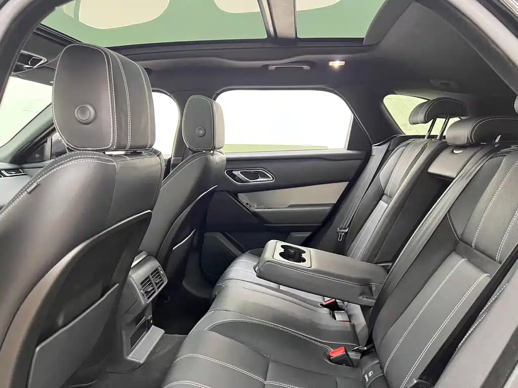 Land Rover Range Rover Velar 2018 — фото 19