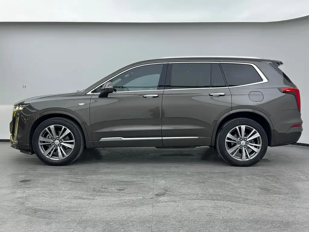 Cadillac XT6 2020 — фото 27