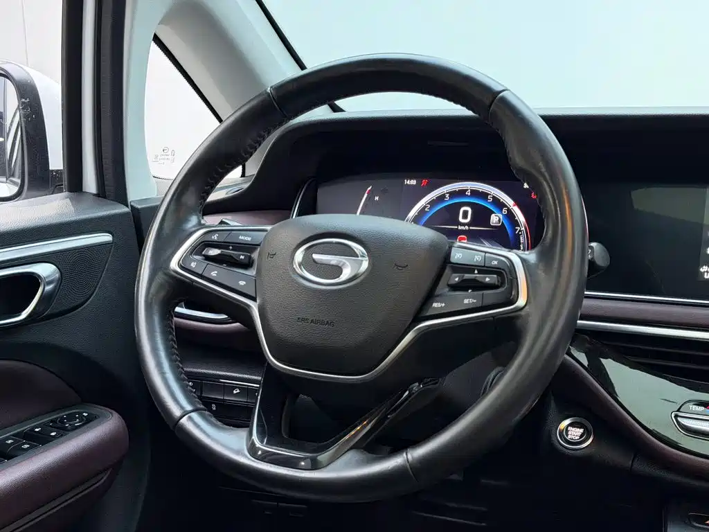 GAC Trumpchi M6 2023 — фото 16
