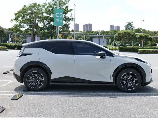 Zeekr X 2024