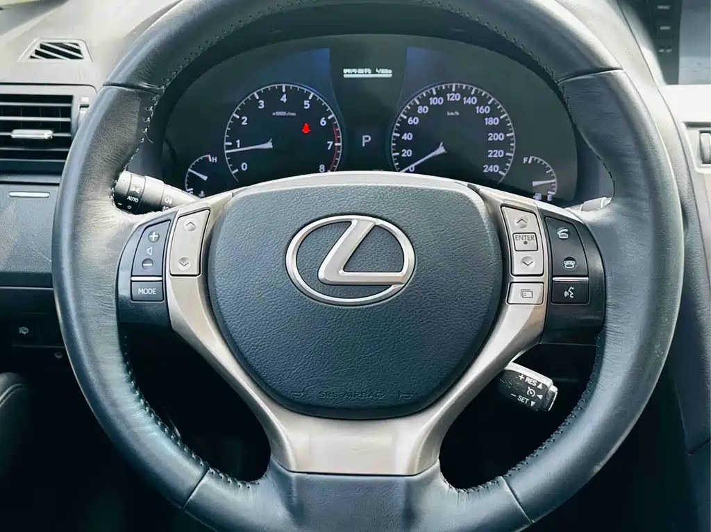 Lexus RX Classic 2015 — фото 18