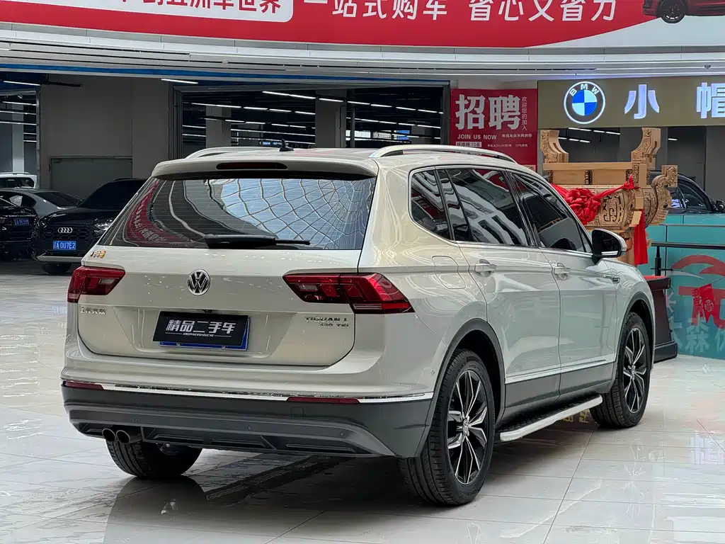 Volkswagen Tiguan L 2020 — фото 12