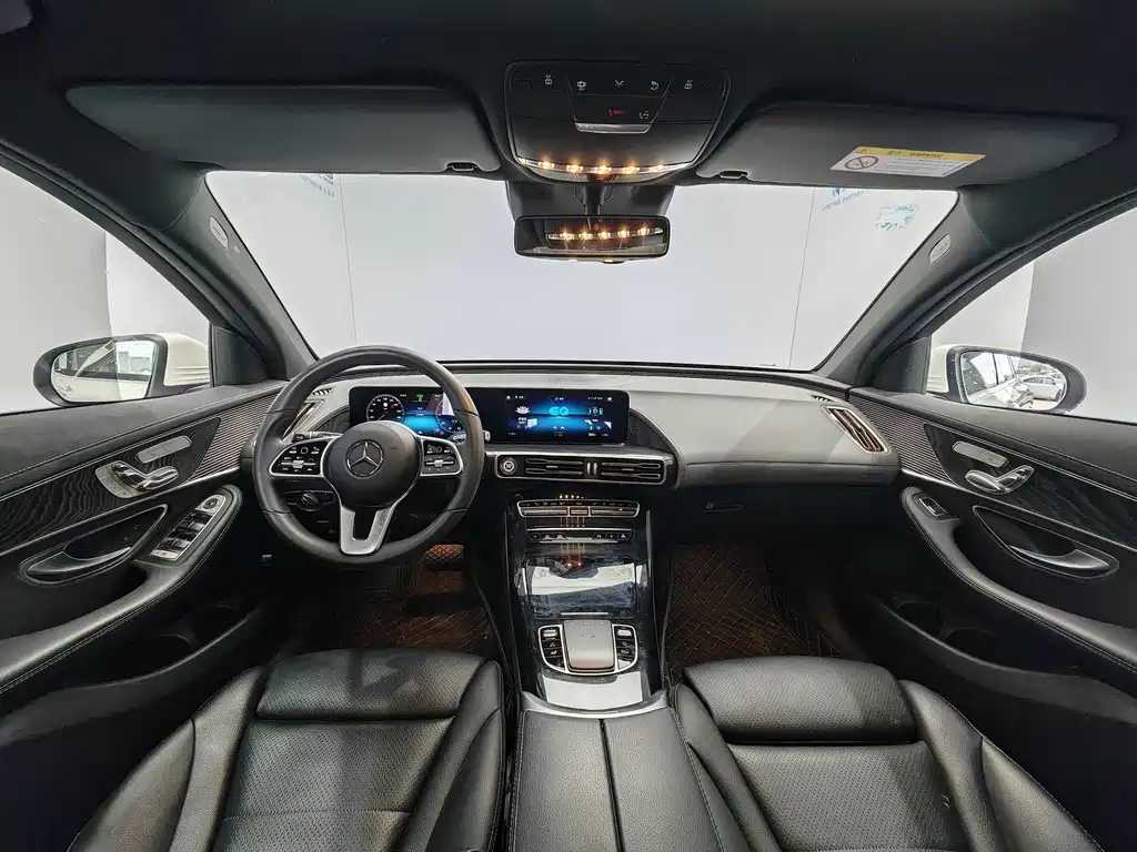 Mercedes-Benz EQC 2021 — фото 10