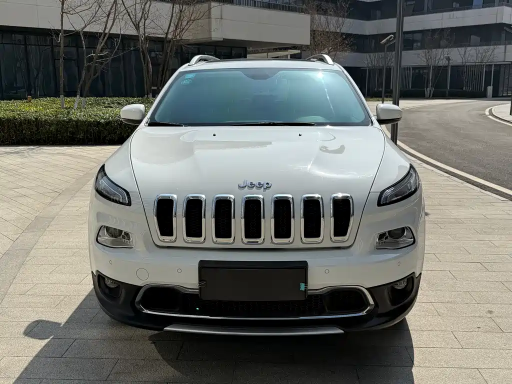 Jeep Cherokee 2016 — фото 2