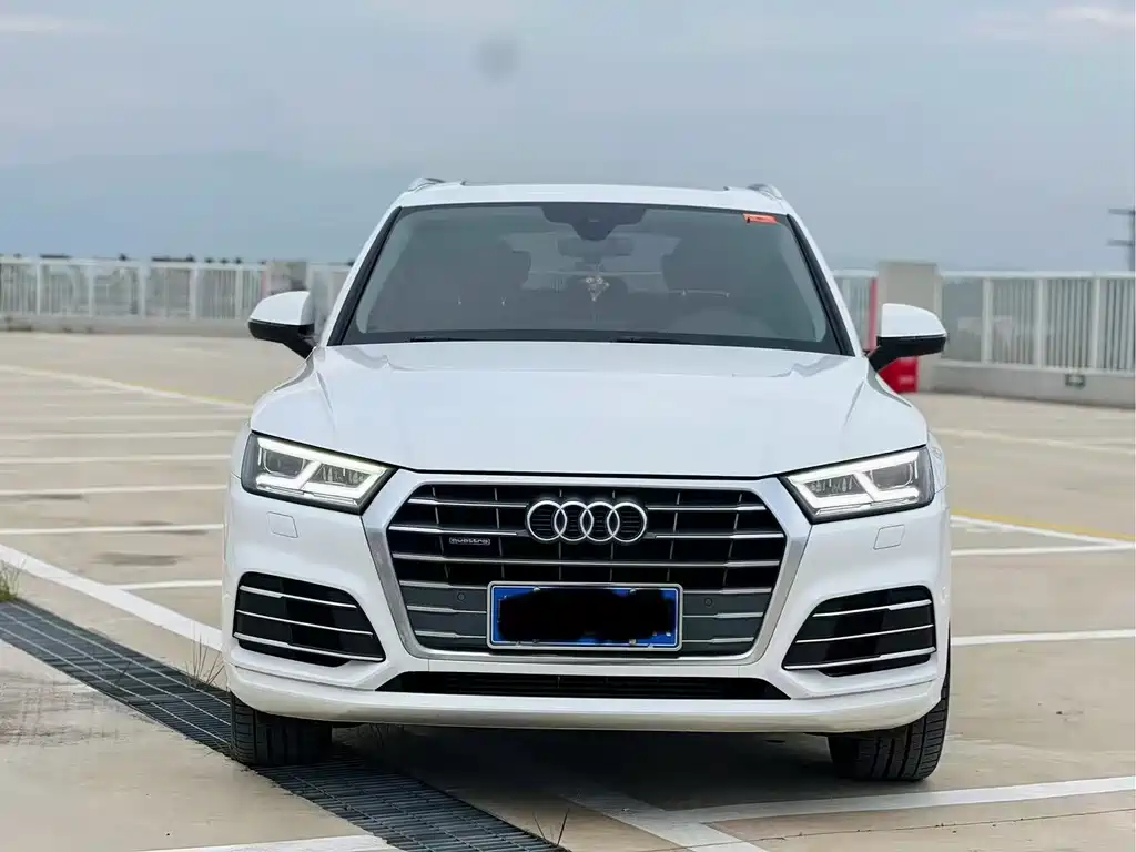 Audi Q5L 2020 — фото 2