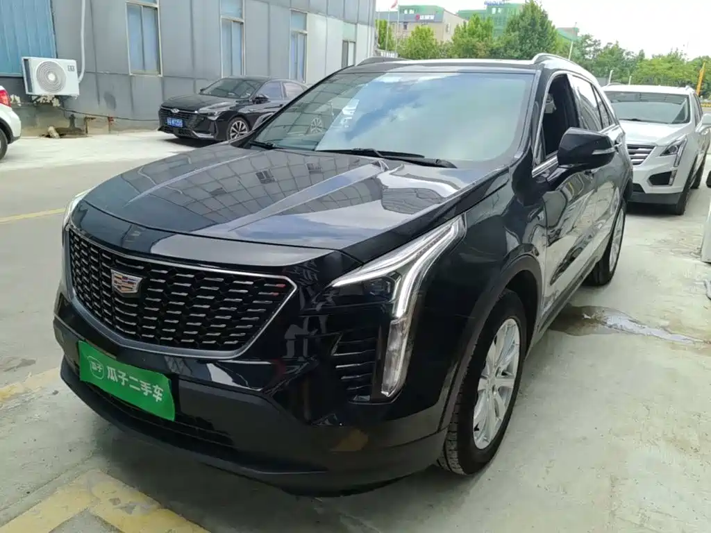 Cadillac XT4 2022 — фото 1