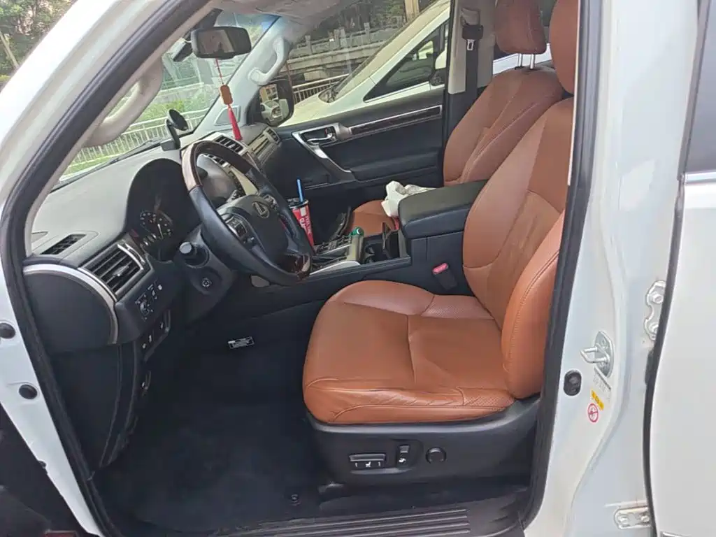 Lexus GX 2015 — фото 15