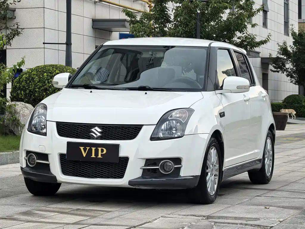 Suzuki Swift 2013 — фото 1