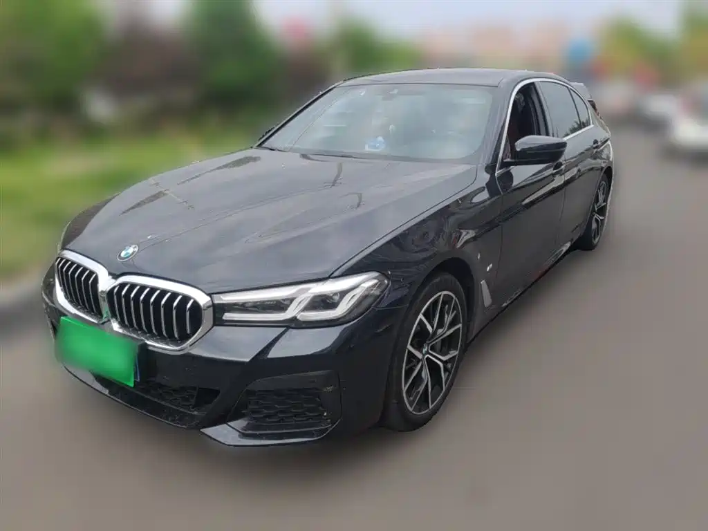 BMW 5 Series 2021 — фото 1