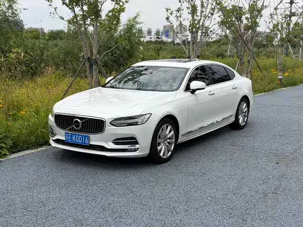 Volvo S90 2020