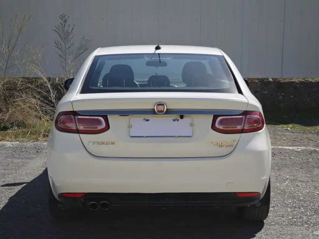 Fiat Viaggio 2015 — фото 5