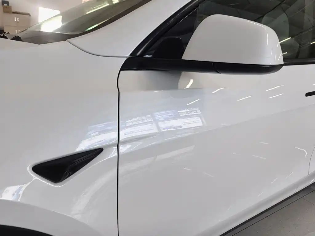 Tesla Model Y 2024 — фото 29