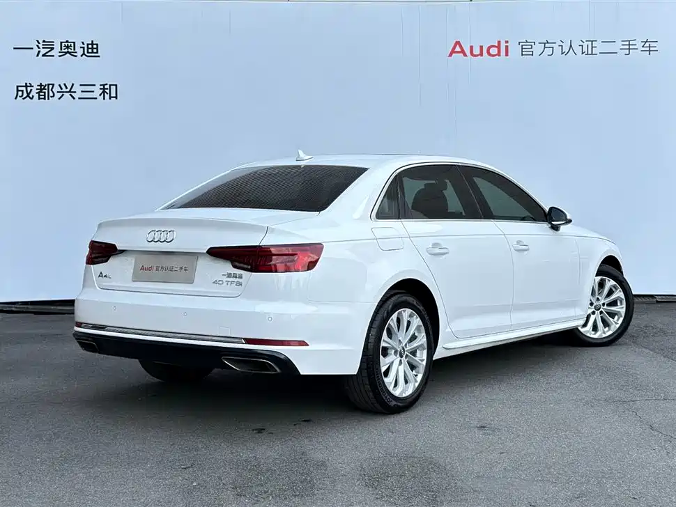Audi A4L 2019 — фото 4