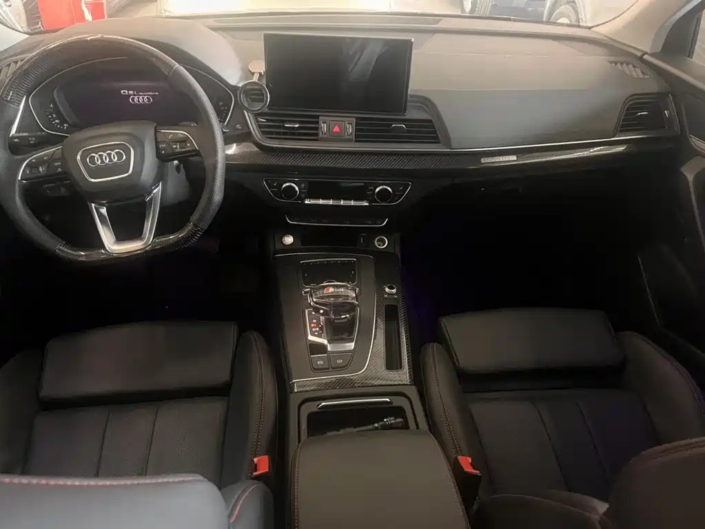 Audi Q5L 2019 — фото 11