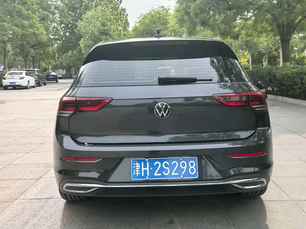 Volkswagen Golf 2023
