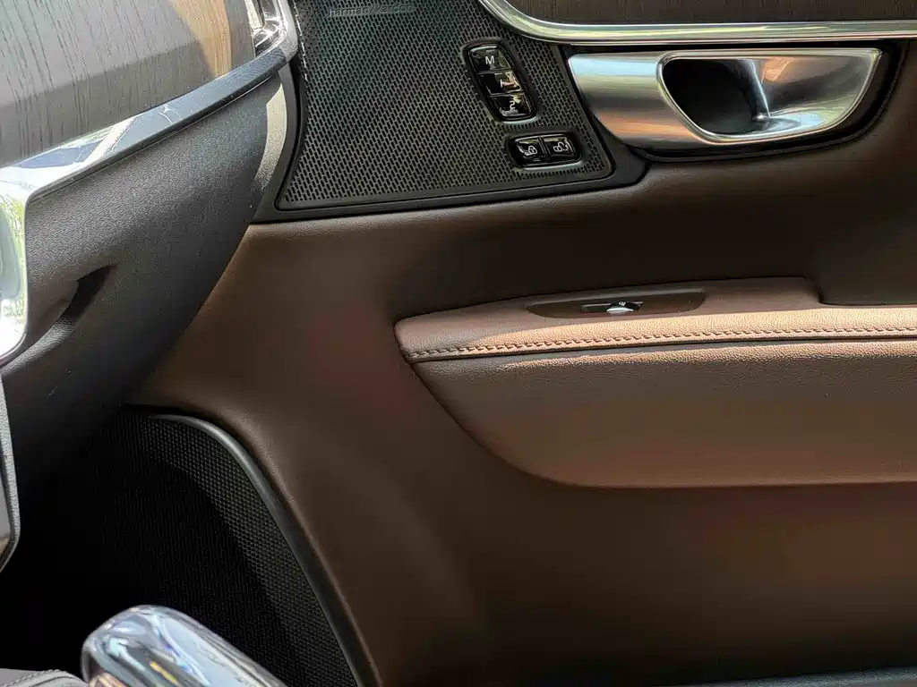 Volvo S90 2023 — фото 14