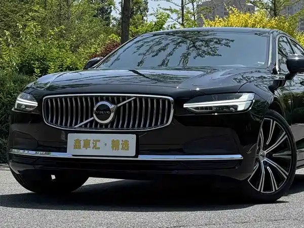 Volvo S90 2023