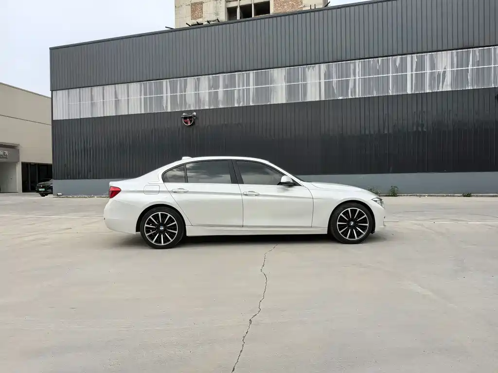 BMW 3 Series 2017