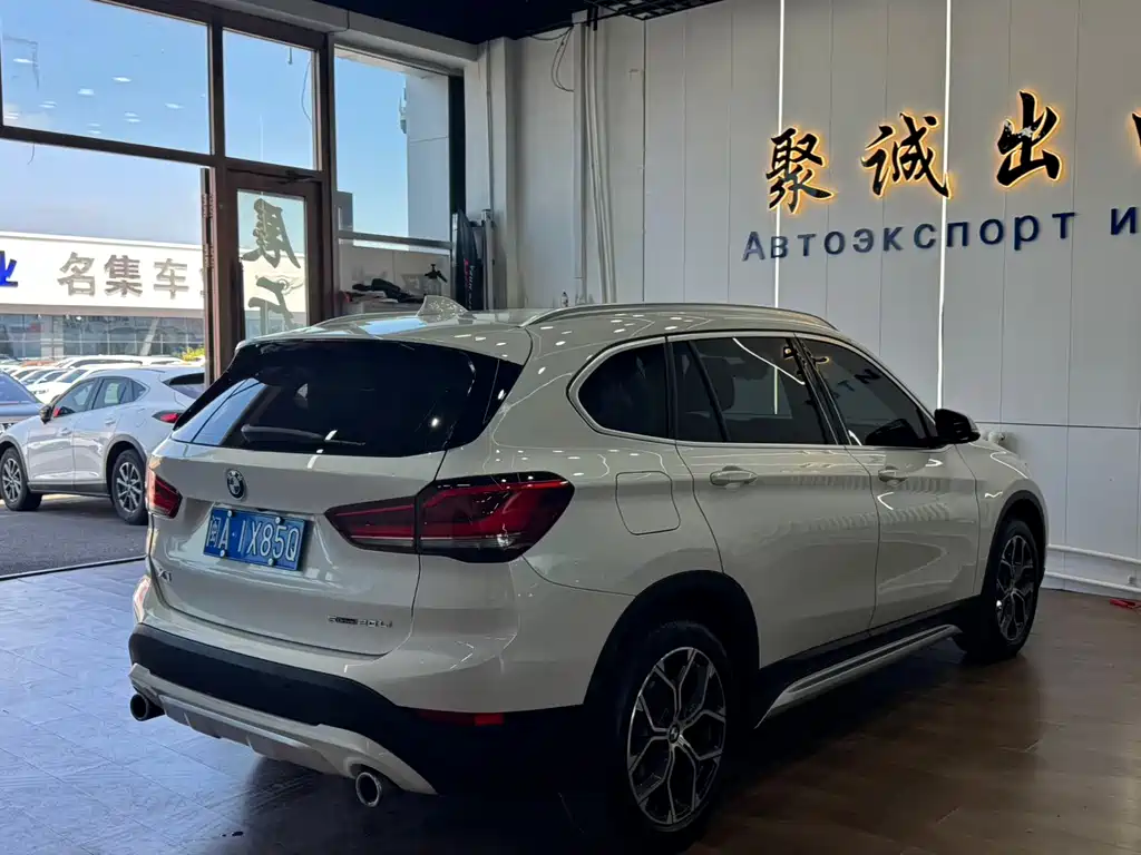BMW X1 2022 — фото 9