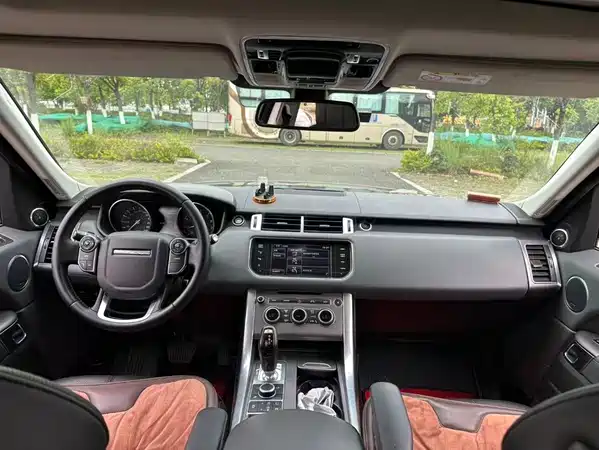 Land Rover Range Rover Sport 2014