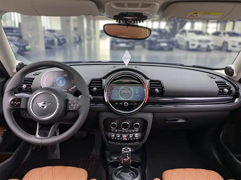 MINI Clubman 2023 — фото 16
