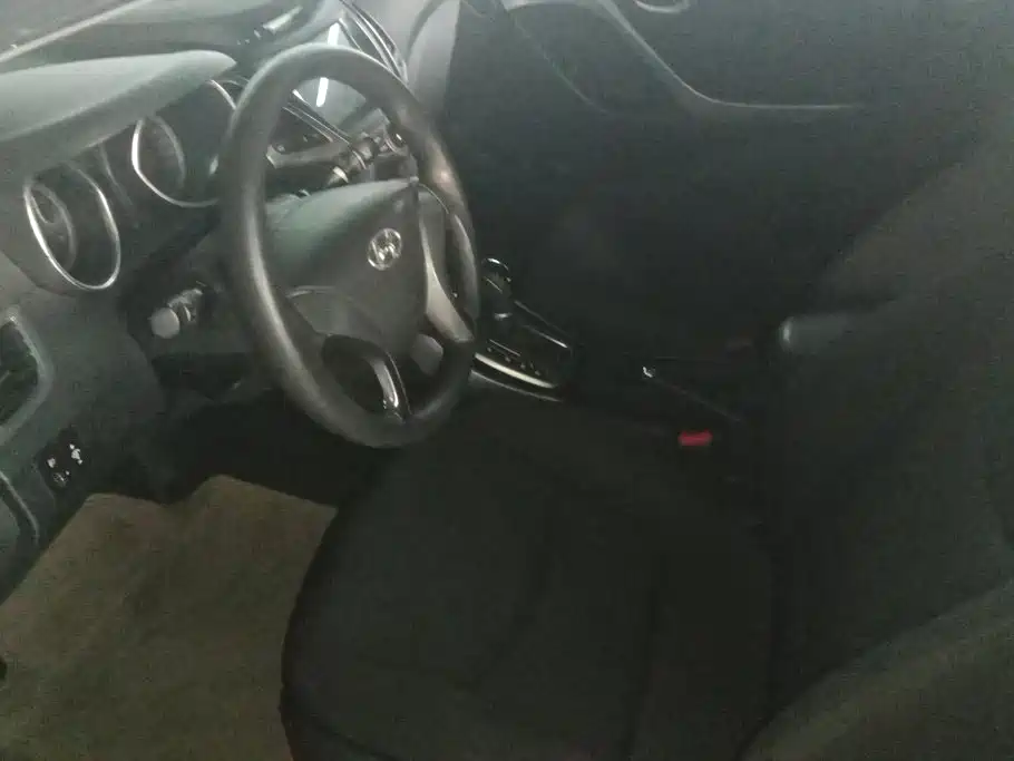 Hyundai Elantra 2015 — фото 9