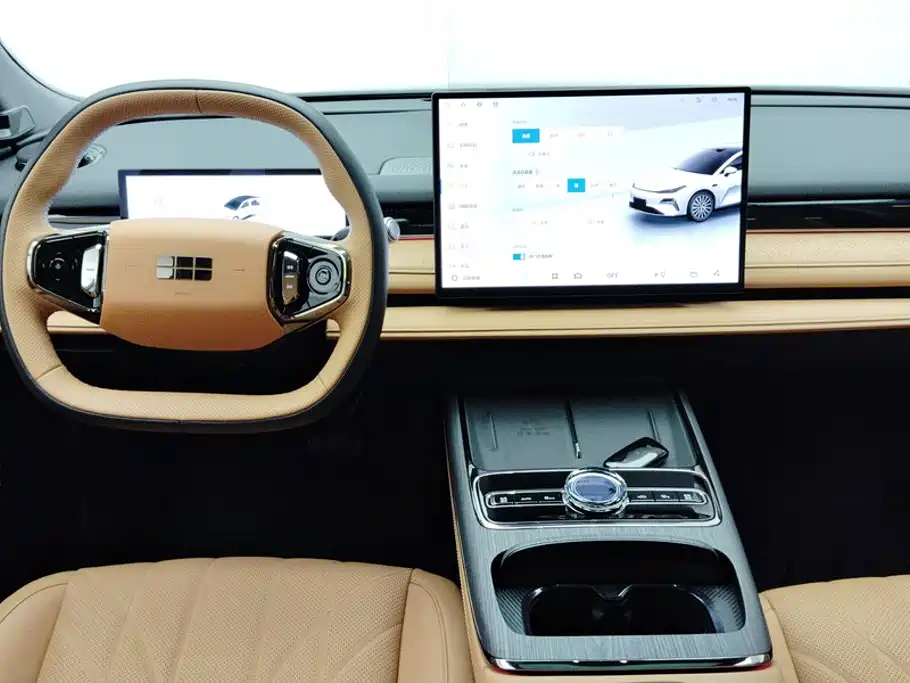 Geely Galaxy Starshine 8 2025 — фото 12