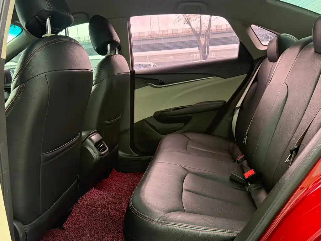 Buick Excelle GT 2019 — фото 12