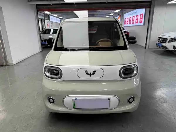 Wuling Hongguang MINIEV 2025