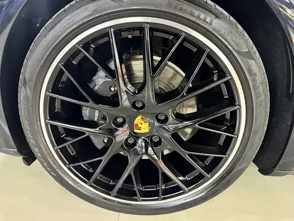 Porsche Panamera 2021