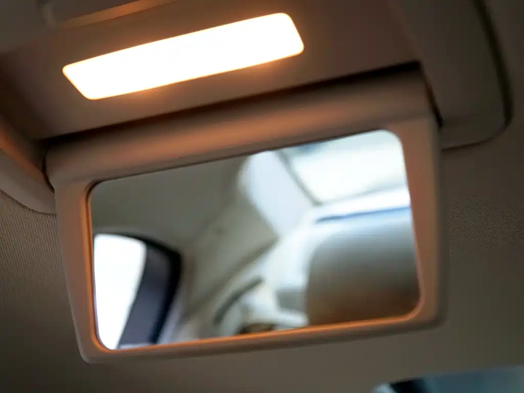 BMW 7 Series 2012 — фото 15