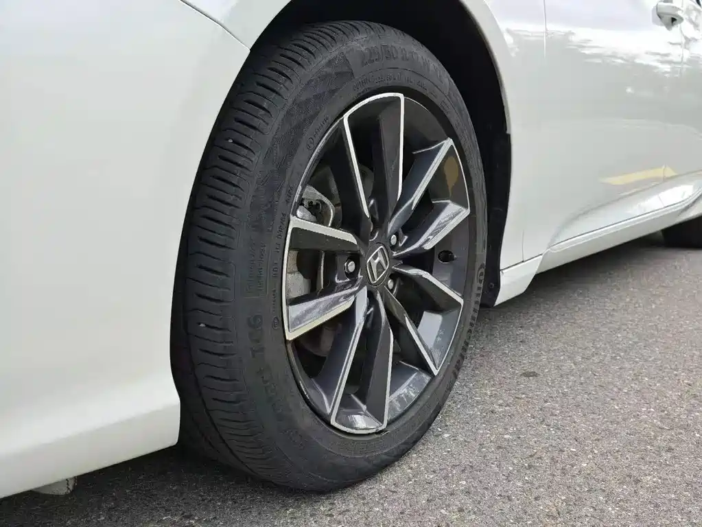 Honda Inspire 2022 — фото 14