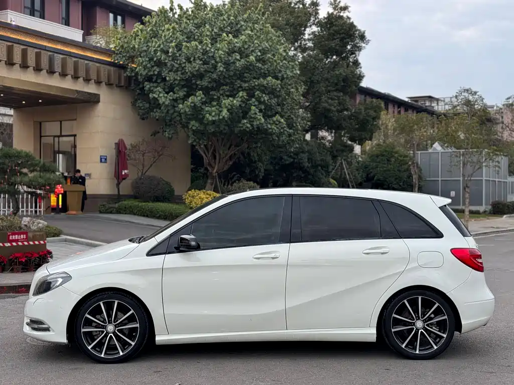 Mercedes-Benz B-Class 2013 — фото 13