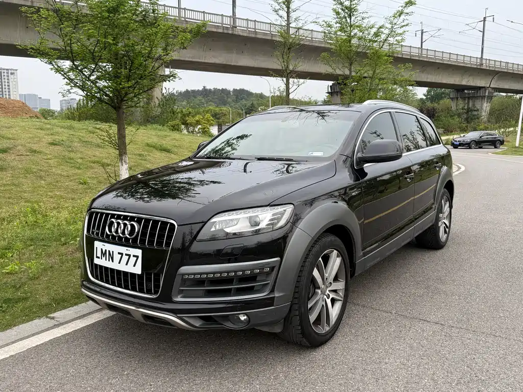 Audi Q7 2015 — фото 1