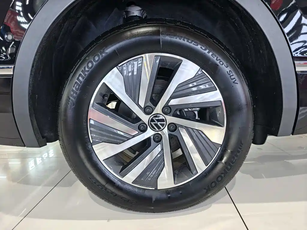 Volkswagen Tiguan L Plug-In Hybrid 2025 — фото 15